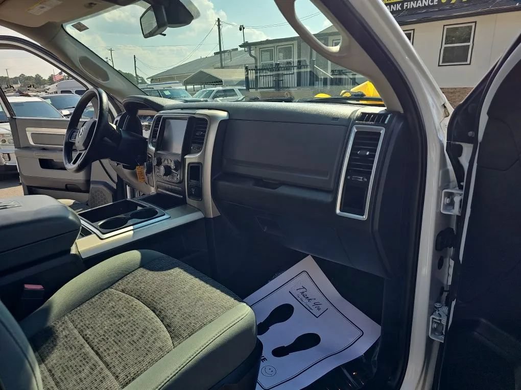 Used 2015 RAM 1500 Big Horn RWD image 20