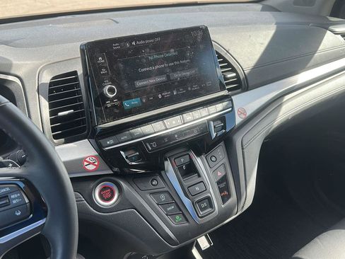 Used 2025 Honda Odyssey EX-L image 17