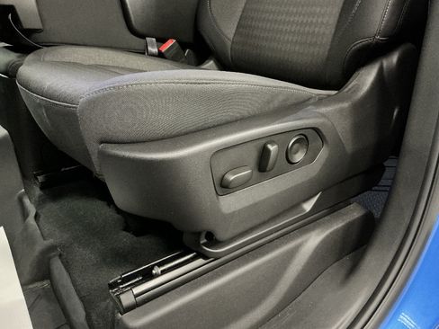 Used 2025 Chevrolet Silverado 1500 Custom AWD/4WD image 19