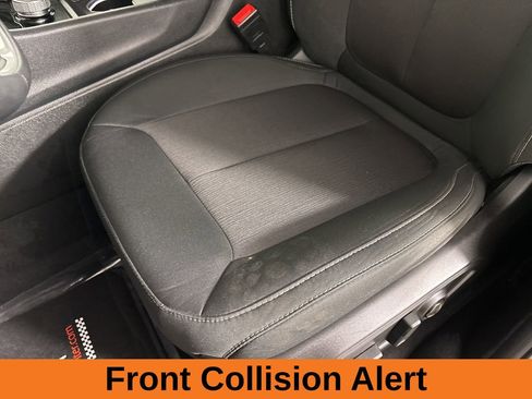 Used 2024 Jeep Grand Cherokee Laredo X image 12