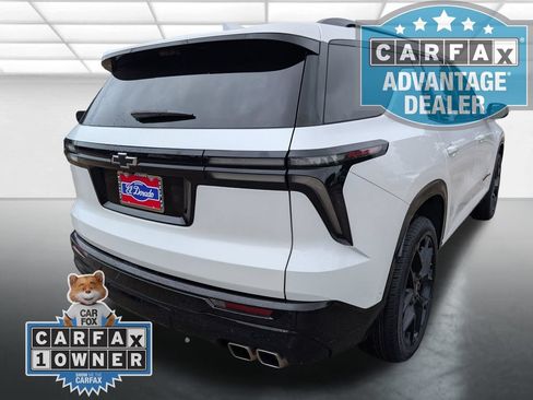 Used 2024 Chevrolet Traverse RS w/ LPO, Floor Liner Package AWD/4WD image 33
