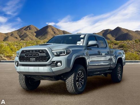 Used 2021 Toyota Tacoma TRD Sport RWD image 2