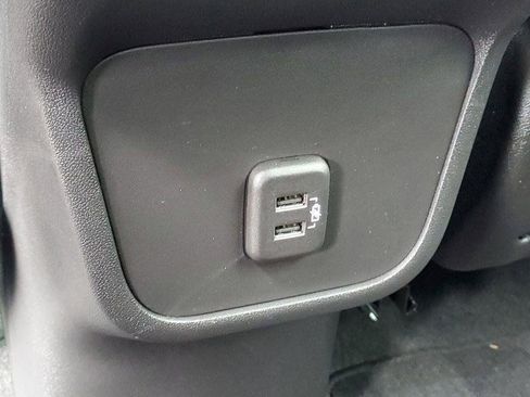 Used 2024 Chevrolet Equinox LT image 27