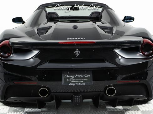 Used 2018 Ferrari 488 Spider RWD image 10