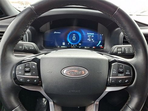 Certified 2023 Ford Explorer Platinum w/ Equipment Group 601A image 19