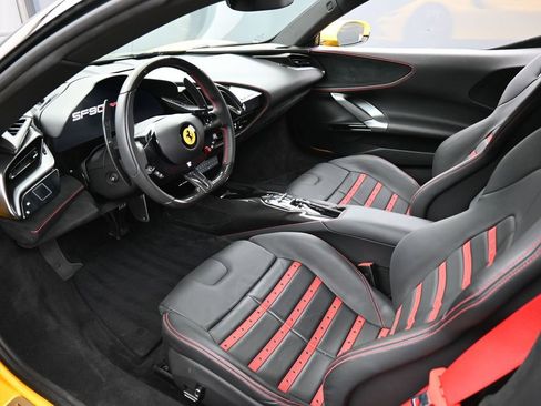 Used 2023 Ferrari SF90 Stradale AWD/4WD image 4