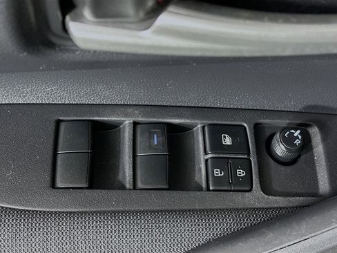 Used 2020 Toyota Corolla LE image 14