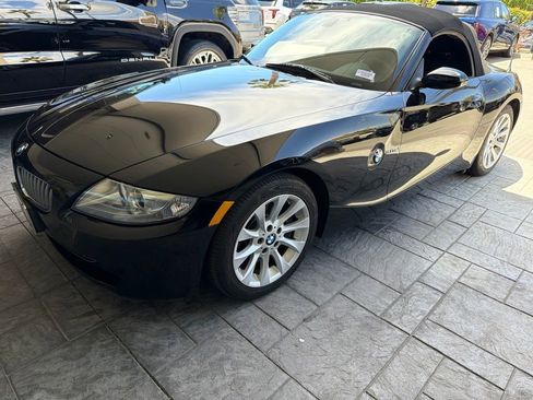 Used 2008 BMW Z4 3.0si RWD image 2