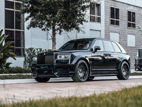 Used 2022 Rolls-Royce Cullinan w/ Cullinan Package image 1