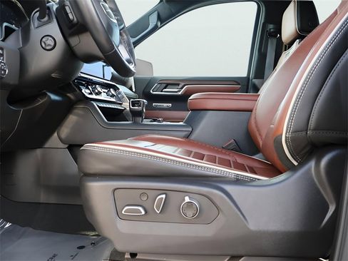 Used 2024 GMC Sierra 1500 Denali Ultimate image 39