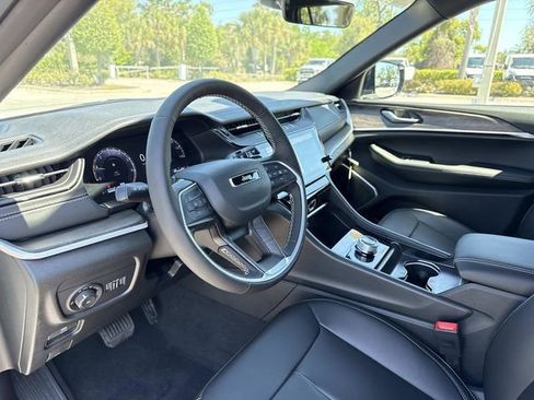 New 2026 Jeep Grand Cherokee L Limited RWD image 22
