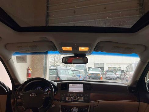 Used 2008 INFINITI M35 x w/ Technology Pkg image 9