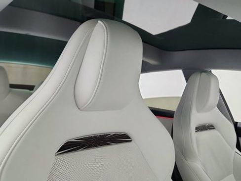 Used 2024 Tesla Model 3 Performance image 22