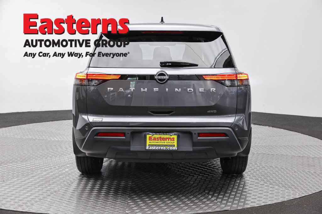 Used 2024 Nissan Pathfinder S AWD/4WD image 7