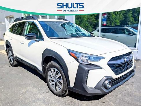 Used 2023 Subaru Outback Premium AWD/4WD image 1