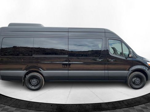New 2025 Mercedes-Benz Sprinter 2500 image 6