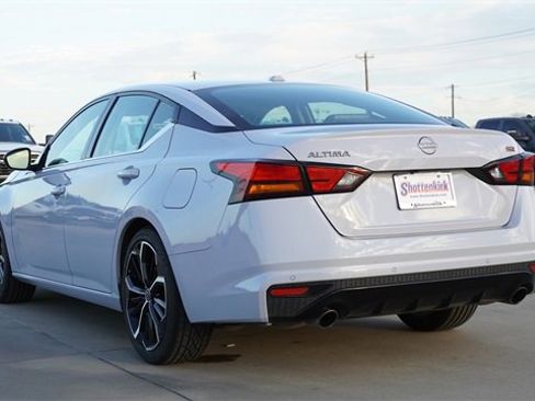 Used 2024 Nissan Altima 2.5 SR image 7
