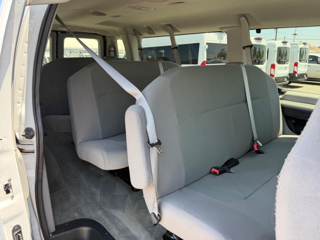 Used 2011 Ford E-350 and Econoline 350 XLT RWD image 36