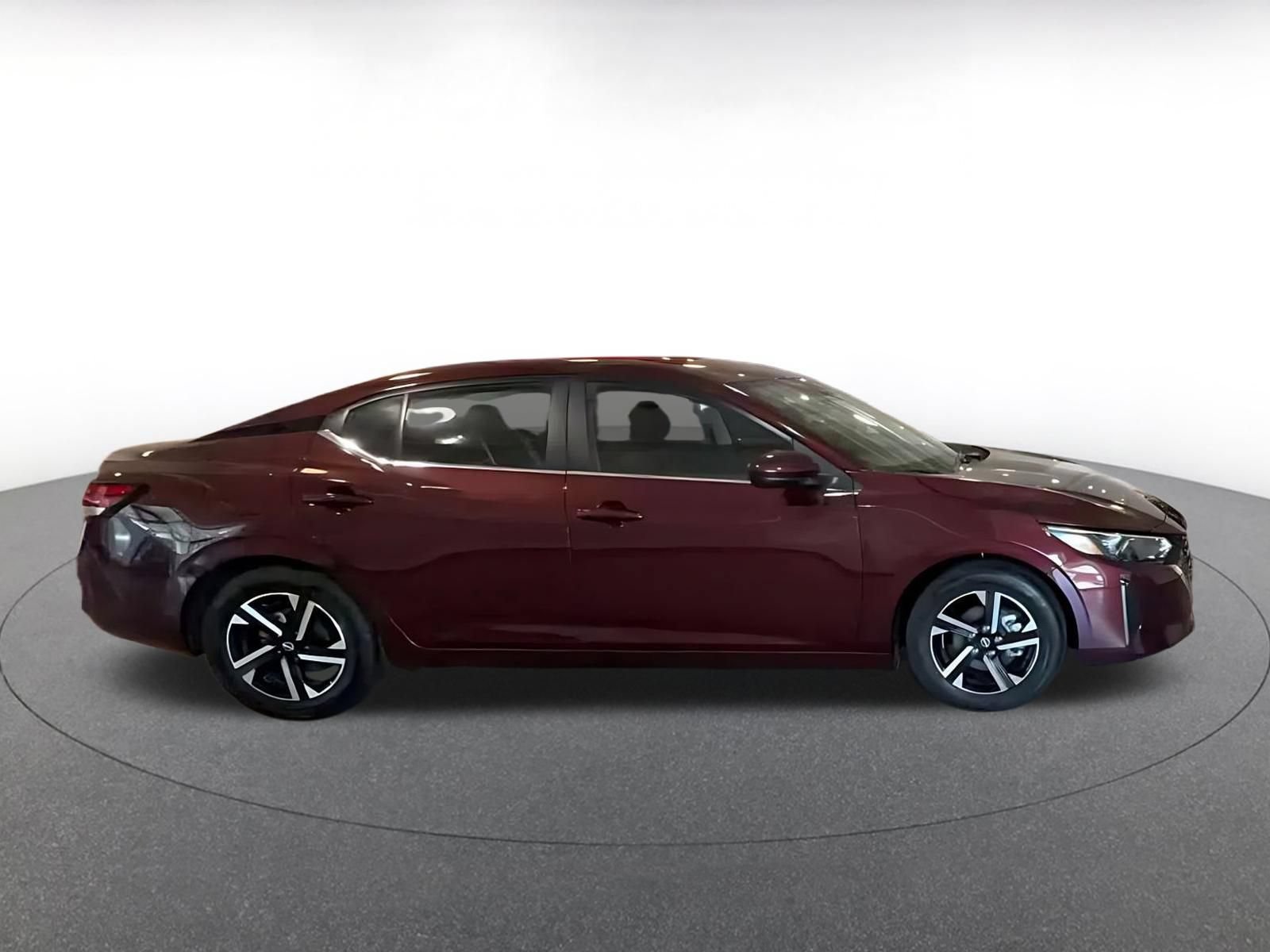 Used 2025 Nissan Sentra SV FWD image 13