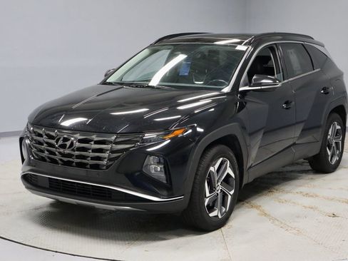Certified 2022 Hyundai Tucson Limited AWD/4WD image 10