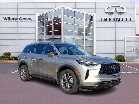 Certified 2025 INFINITI QX60 Luxe image 1