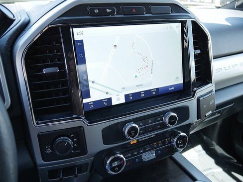 Used 2022 Ford F250 Lariat w/ Black Appearance Package AWD/4WD image 35