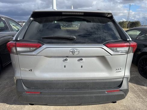 Used 2024 Toyota RAV4 XLE image 7