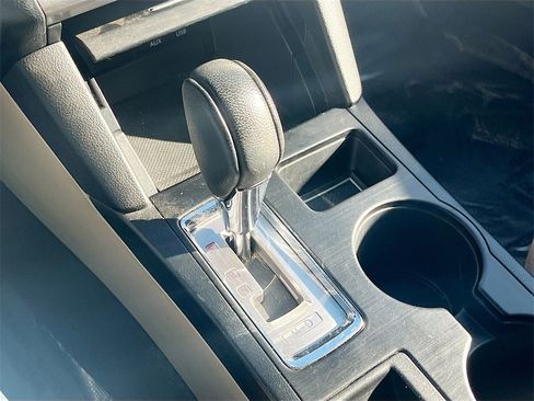 Used 2015 Subaru Outback 2.5i Limited image 17