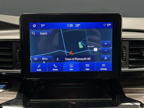 Used 2023 Ford Explorer Limited AWD/4WD image 10