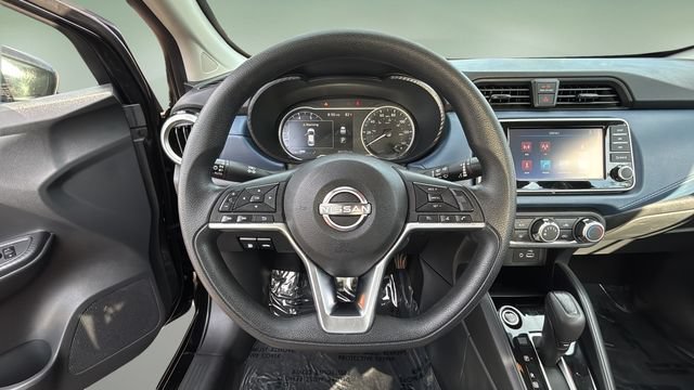 Used 2025 Nissan Versa SV FWD image 12