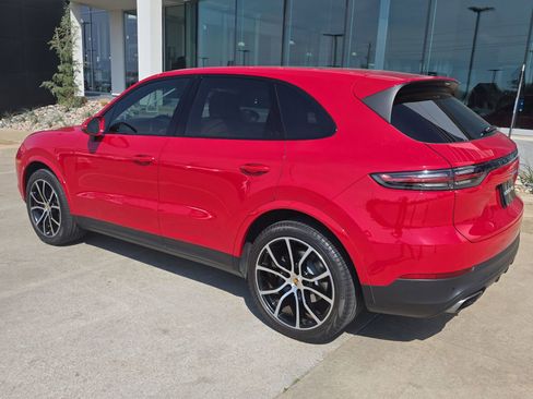 Used 2021 Porsche Cayenne AWD/4WD image 3