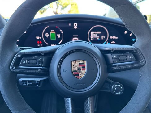 Used 2025 Porsche Taycan Turbo GT image 29