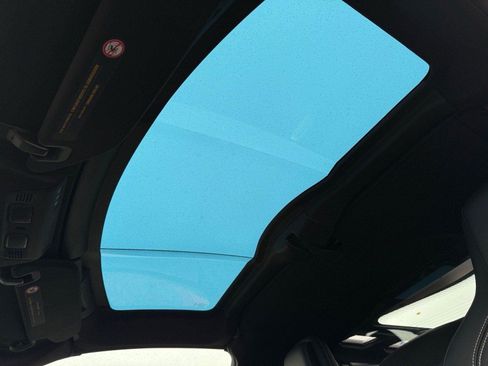 Used 2022 Chevrolet Corvette 1LT image 20