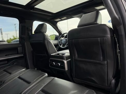 Used 2021 Ford Expedition XLT AWD/4WD image 18