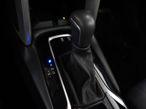 Used 2024 Toyota Corolla Cross XLE w/ Convenience Package AWD/4WD image 21