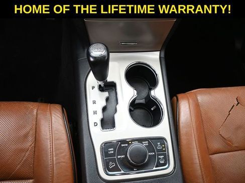 Used 2012 Jeep Grand Cherokee Overland Summit image 33