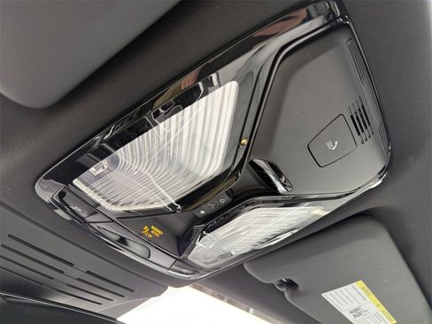 Certified 2024 BMW X5 xDrive40i w/ Premium Package image 32