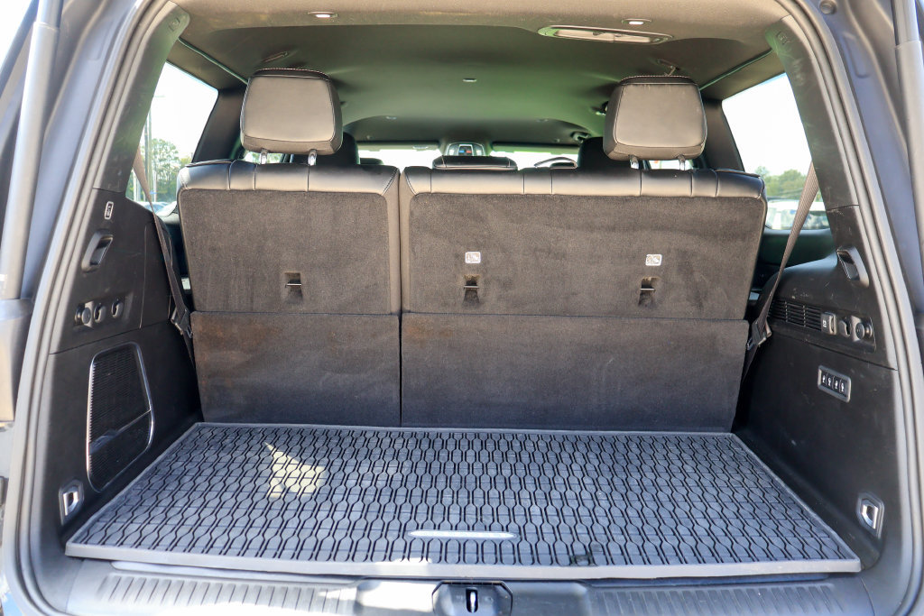 Used 2024 Jeep Wagoneer Series II w/ Flexible Seating Group RWD image 27
