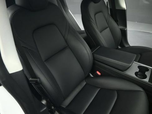 Used 2023 Tesla Model 3 Standard Range RWD image 58