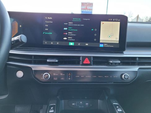 Used 2024 Kia Sorento S image 25