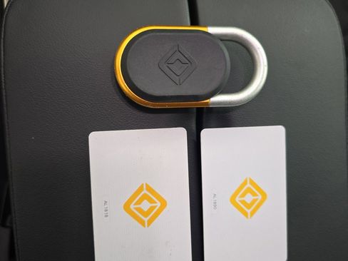 Used 2023 Rivian R1S Adventure image 31