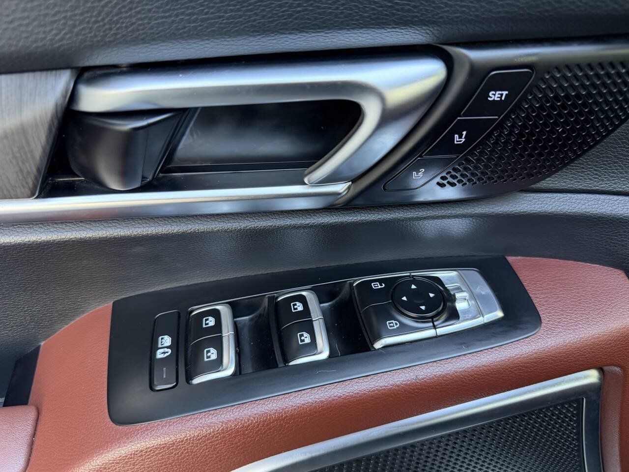 Used 2024 Kia Telluride SX AWD/4WD image 18