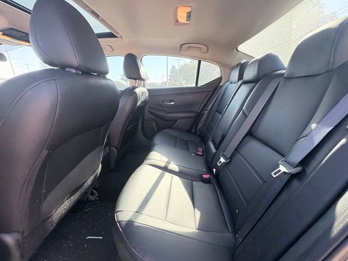 Used 2024 Nissan Sentra SR w/ SR Premium Package FWD image 7