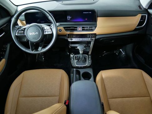 Certified 2024 Kia Seltos EX AWD/4WD image 23