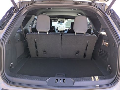 New 2026 Ford Explorer ST-Line w/ ST-Line Street Pack image 13