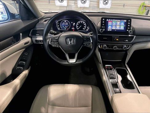Used 2021 Honda Accord Touring image 8