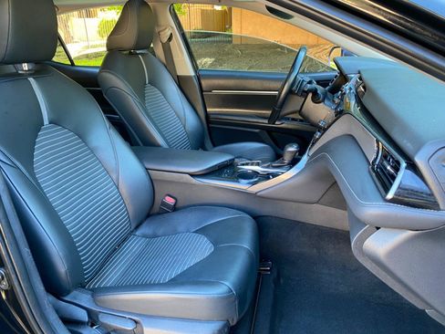 Used 2019 Toyota Camry SE w/ Audio Package FWD image 54