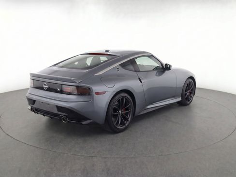 Used 2025 Nissan Z Performance w/ Floor Mat Package RWD image 4