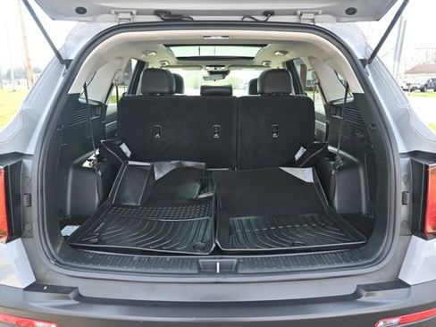 Used 2022 Kia Sorento S w/ Panoramic Sunroof Package image 22