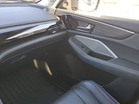 Certified 2024 Acura MDX SH-AWD w/ Advance Package image 17